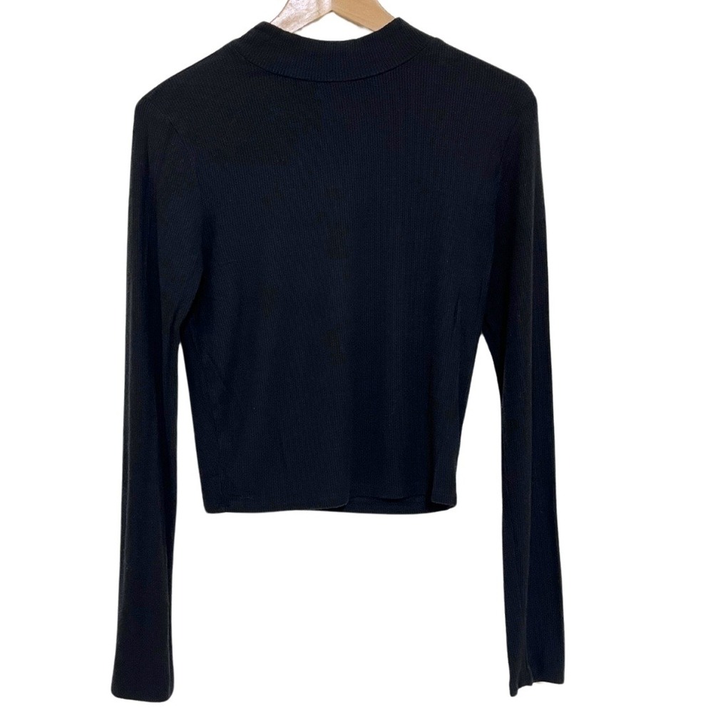 Mock-Neck Rib Knit Long Sleeve Stretch Fitted Black Crop Top – ReVamped, S